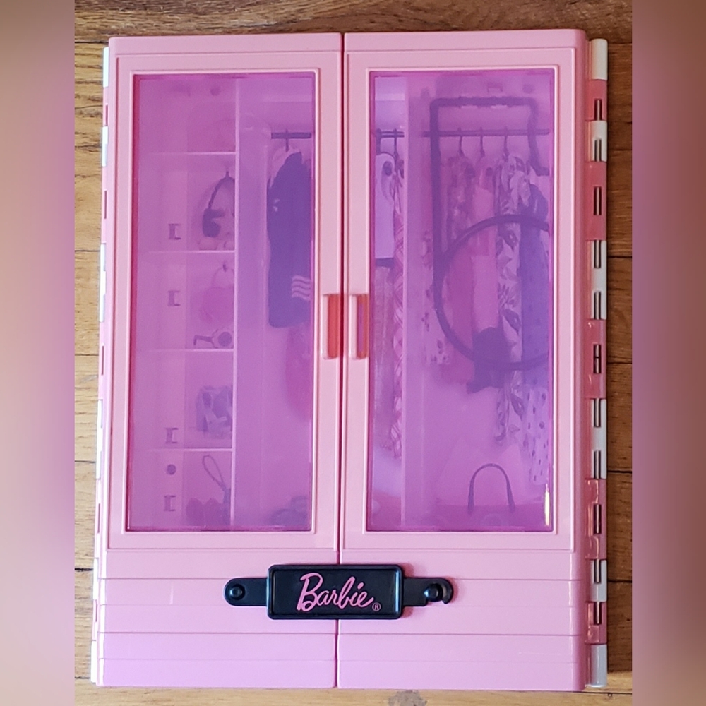 2018 Barbie Doll Double Door Clothes Accessory Closet Carrying Case Pink